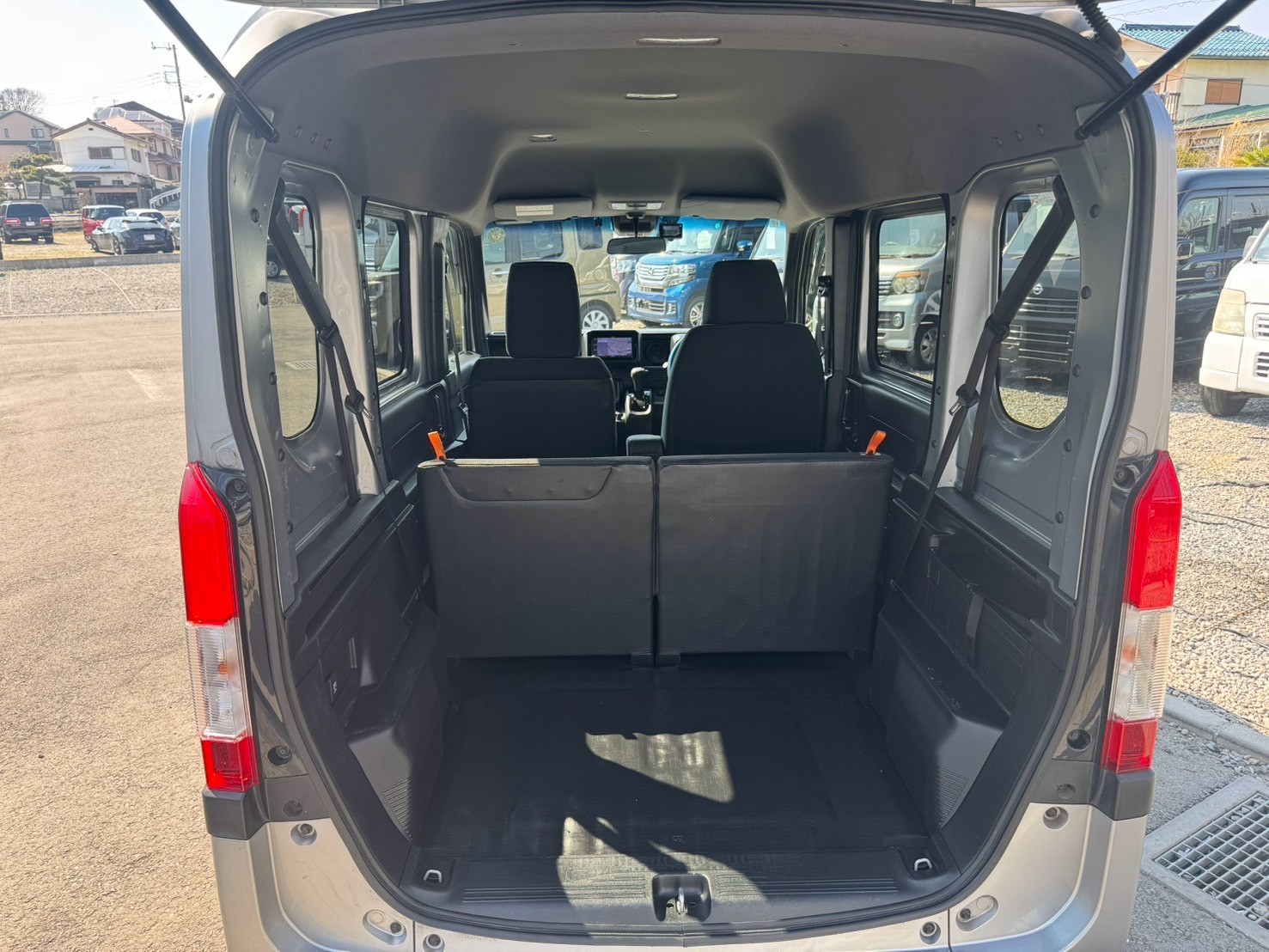 Vehicle image 11