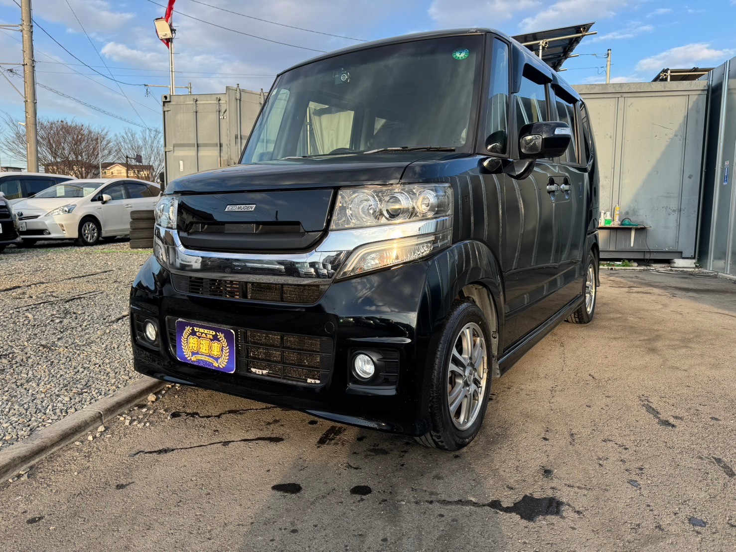 Vehicle image 6