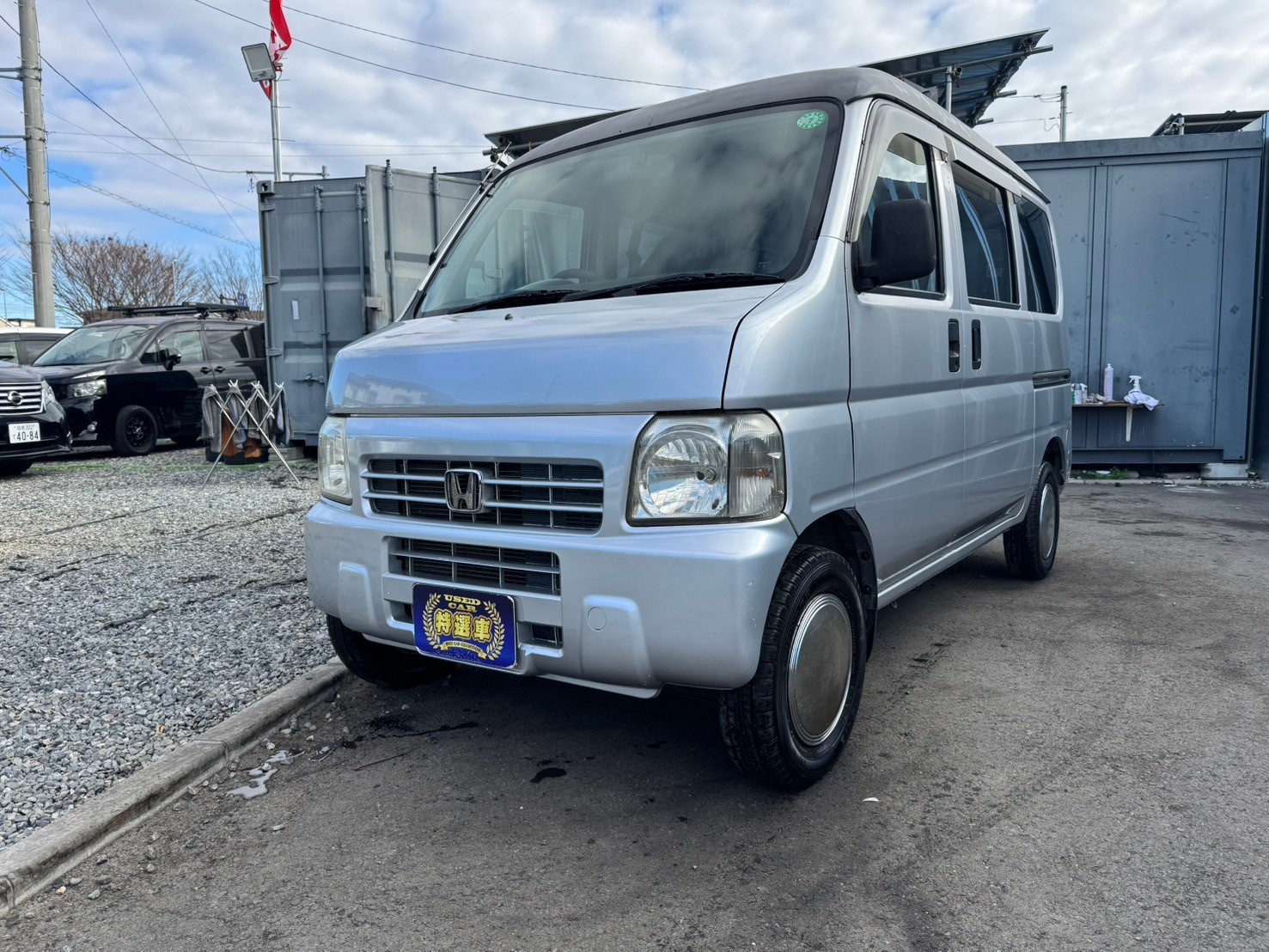 Vehicle image 6
