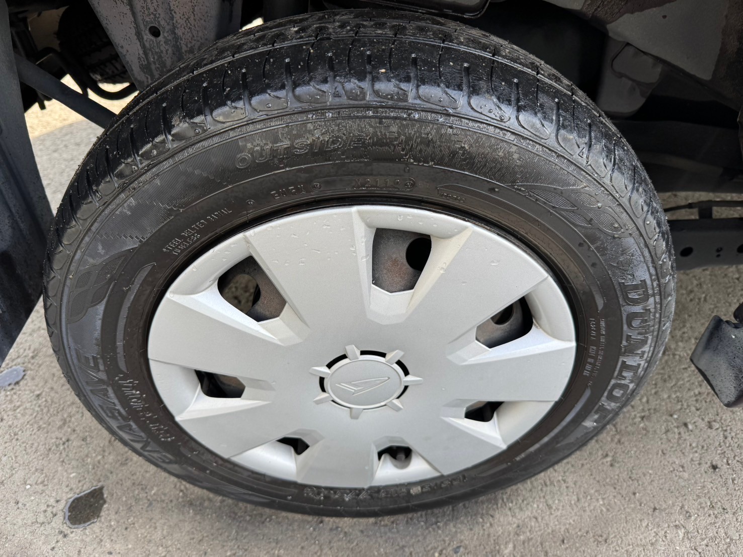Vehicle image 19