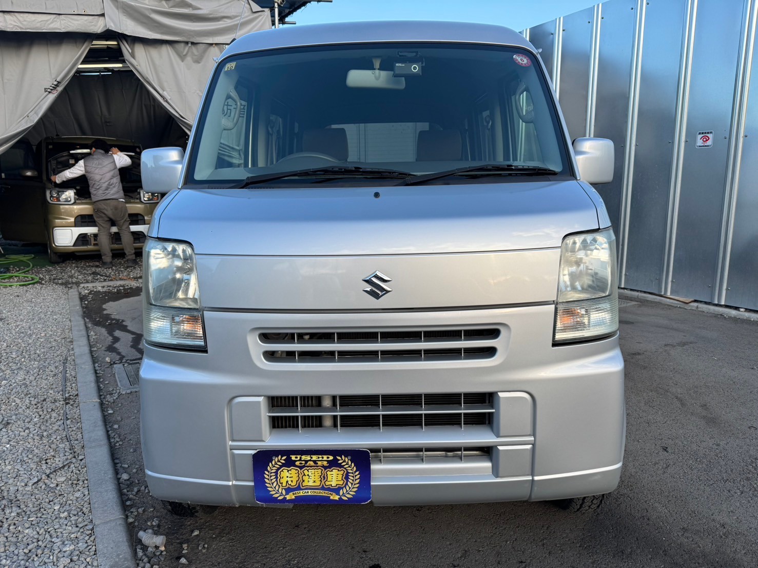 Vehicle image 7