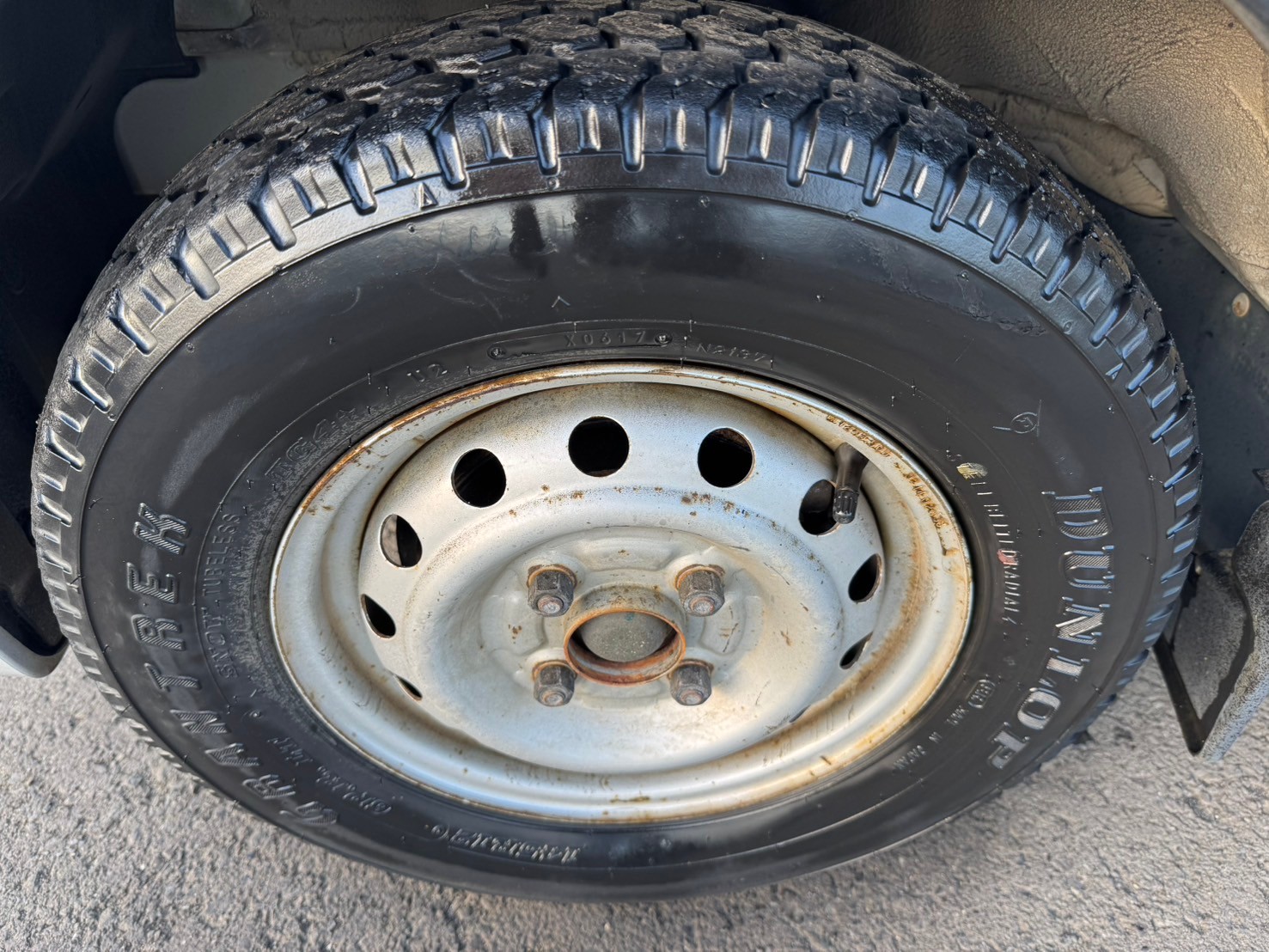 Vehicle image 17